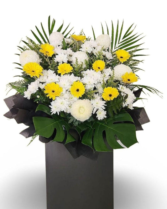 🕊️Eternal Moment - Sympathy Flower Stand ( yellow )